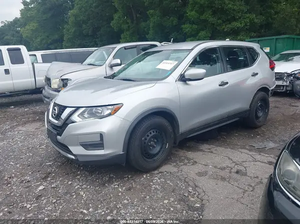 5N1AT2MT8HC773784 2017 NISSAN ROGUE - Image 2
