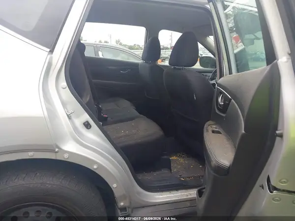 5N1AT2MT8HC773784 2017 NISSAN ROGUE - Image 8