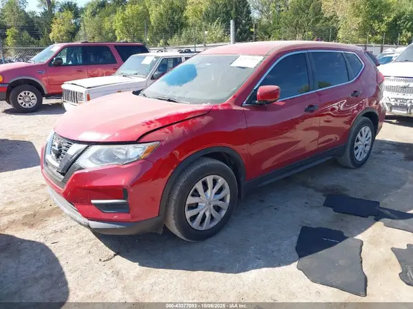 5N1AT2MT8HC777009 2017 NISSAN ROGUE - Image 2