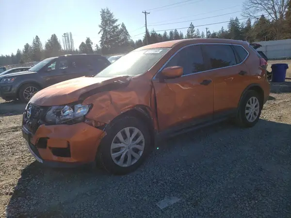 5N1AT2MT8HC778595 2017 NISSAN ROGUE - Image 1
