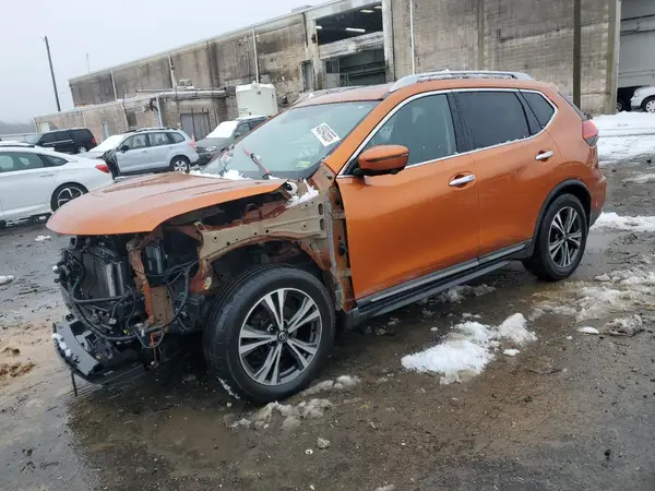 5N1AT2MT8HC784493 2017 NISSAN ROGUE - Image 1