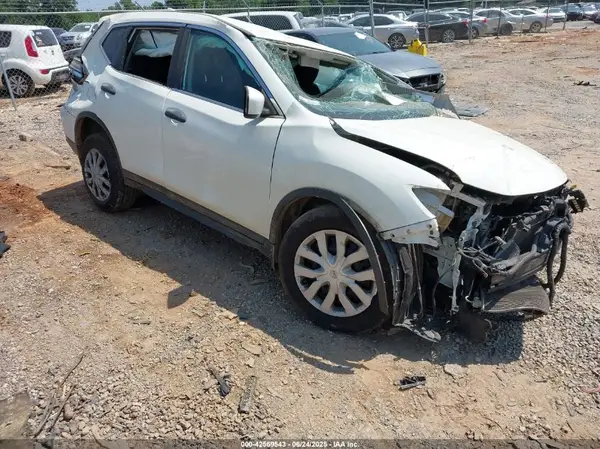 5N1AT2MT8HC793288 2017 NISSAN ROGUE - Image 1