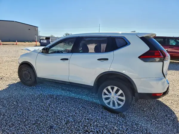 5N1AT2MT8HC804743 2017 NISSAN ROGUE - Image 2