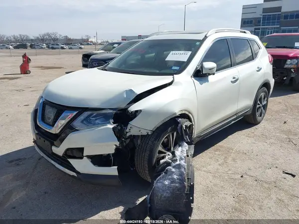 5N1AT2MT8HC807920 2017 NISSAN ROGUE - Image 2