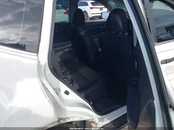 5N1AT2MT8HC812177 2017 NISSAN ROGUE - Image 8