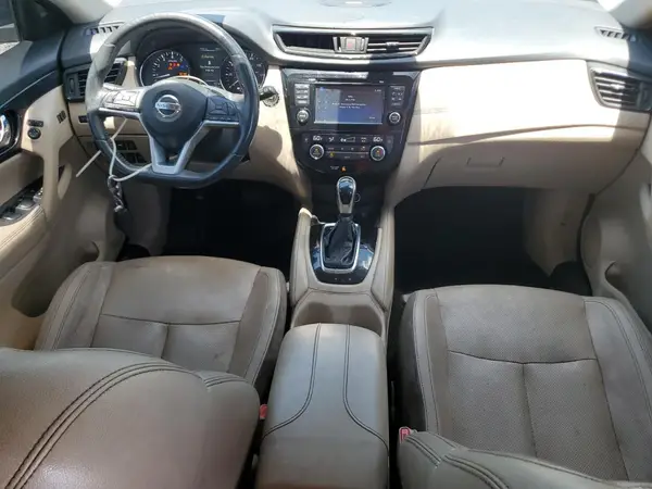5N1AT2MT8HC814446 2017 NISSAN ROGUE - Image 8