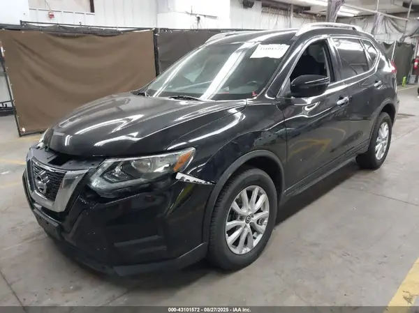5N1AT2MT8HC815886 2017 NISSAN ROGUE - Image 2