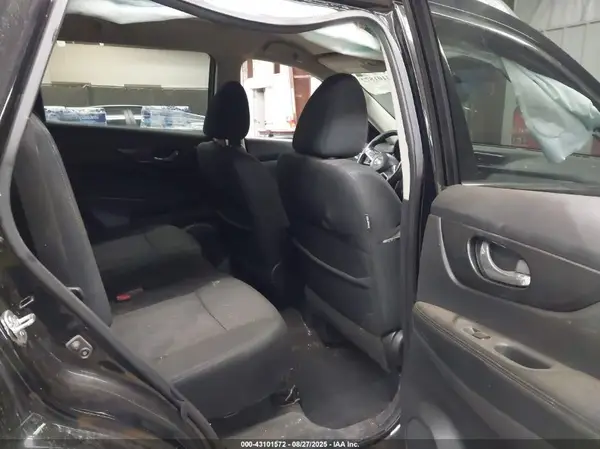 5N1AT2MT8HC815886 2017 NISSAN ROGUE - Image 8