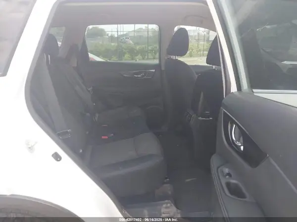 5N1AT2MT8HC818545 2017 NISSAN ROGUE - Image 8