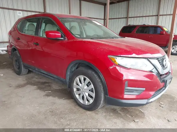 5N1AT2MT8HC823633 2017 NISSAN ROGUE - Image 1