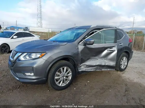 5N1AT2MT8HC838553 2017 NISSAN ROGUE - Image 2