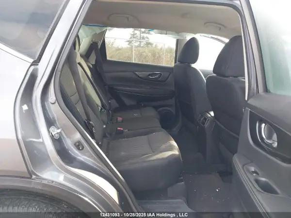 5N1AT2MT8HC838553 2017 NISSAN ROGUE - Image 8