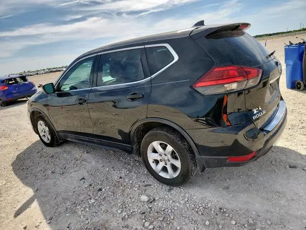 5N1AT2MT8HC839833 2017 NISSAN ROGUE - Image 2