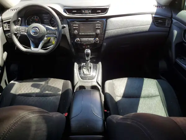 5N1AT2MT8HC842117 2017 NISSAN ROGUE - Image 8