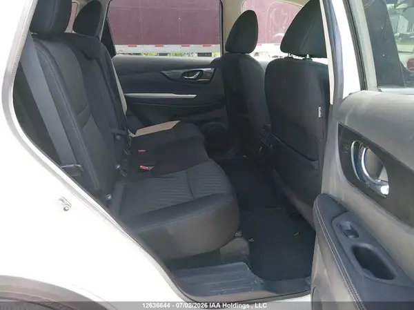 5N1AT2MT8HC845048 2017 NISSAN ROGUE - Image 8