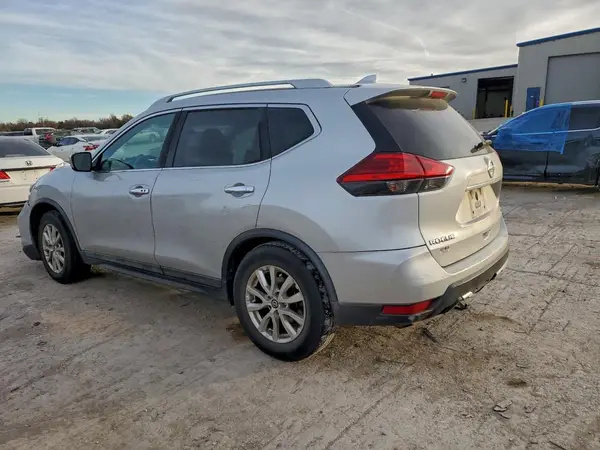 5N1AT2MT8HC859323 2017 NISSAN ROGUE - Image 2