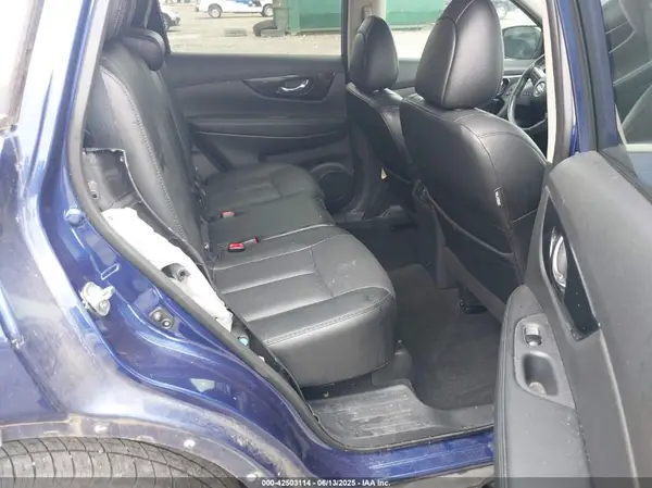 5N1AT2MT8HC863470 2017 NISSAN ROGUE - Image 8