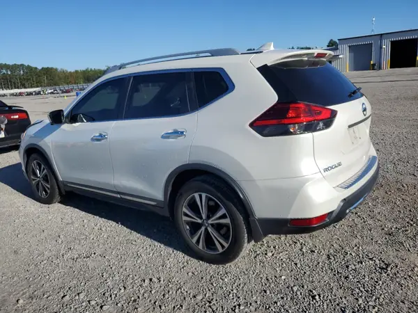 5N1AT2MT8HC863923 2017 NISSAN ROGUE - Image 2