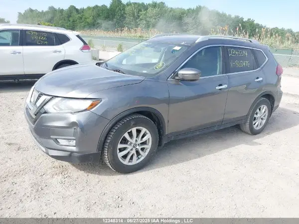 5N1AT2MT8HC865476 2017 NISSAN ROGUE - Image 2
