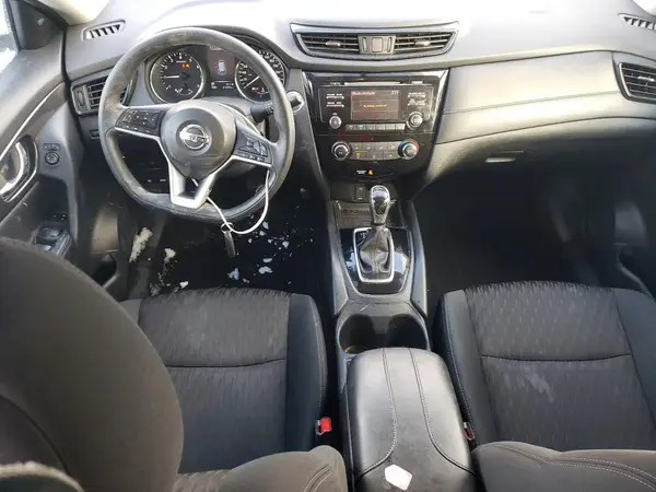5N1AT2MT8HC865588 2017 NISSAN ROGUE - Image 8