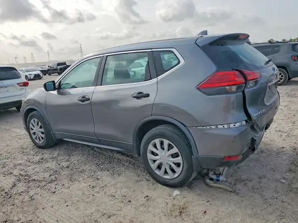 5N1AT2MT8HC865784 2017 NISSAN ROGUE - Image 2
