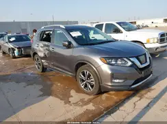 5N1AT2MT8HC869270 2017 NISSAN ROGUE