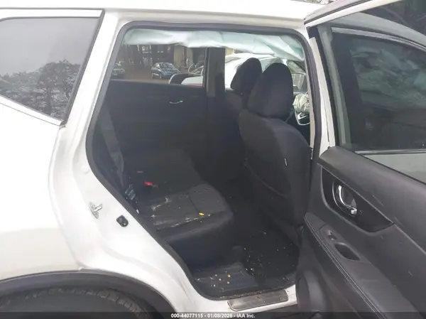 5N1AT2MT8HC872346 2017 NISSAN ROGUE - Image 8
