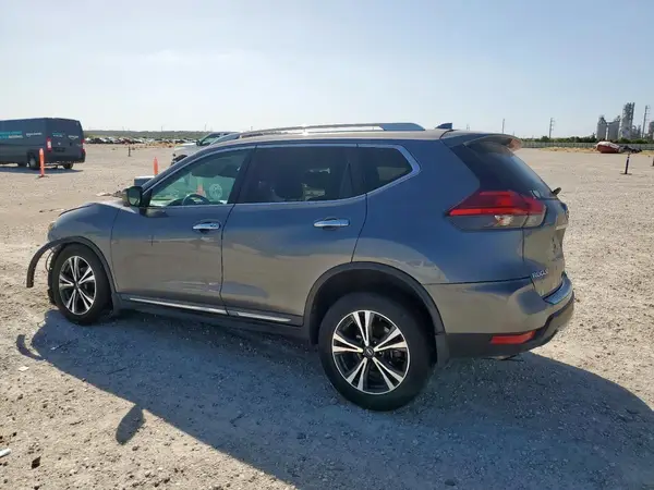 5N1AT2MT8HC874579 2017 NISSAN ROGUE - Image 2