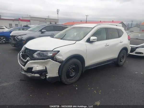 5N1AT2MT8HC874792 2017 NISSAN ROGUE - Image 2