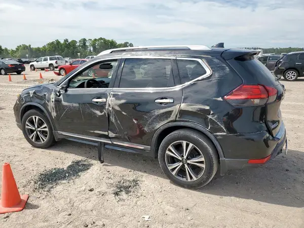 5N1AT2MT8HC875568 2017 NISSAN ROGUE - Image 2