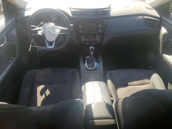 5N1AT2MT8HC875800 2017 NISSAN ROGUE - Image 8