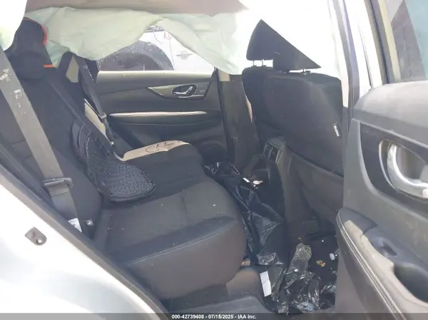 5N1AT2MT8HC878115 2017 NISSAN ROGUE - Image 8