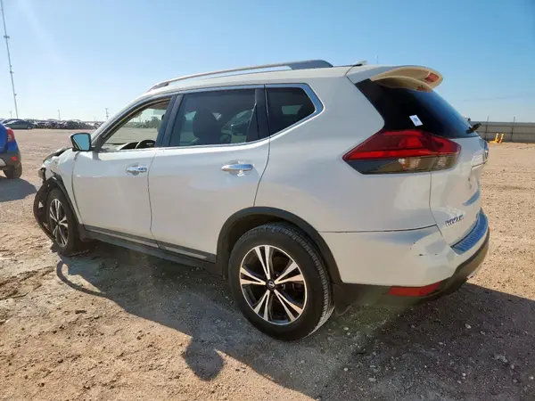 5N1AT2MT8HC879295 2017 NISSAN ROGUE - Image 2