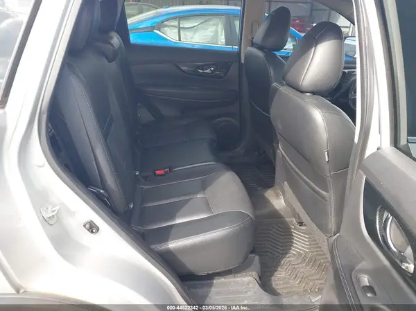 5N1AT2MT8HC881659 2017 NISSAN ROGUE - Image 8