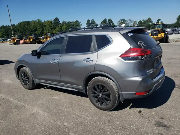 5N1AT2MT8HC887025 2017 NISSAN ROGUE - Image 2