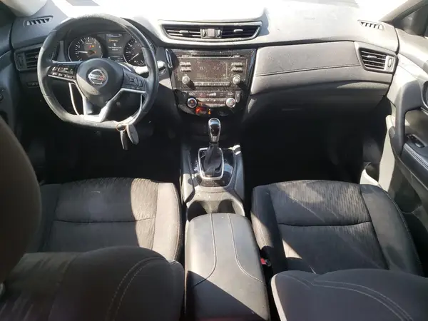 5N1AT2MT8HC887025 2017 NISSAN ROGUE - Image 8