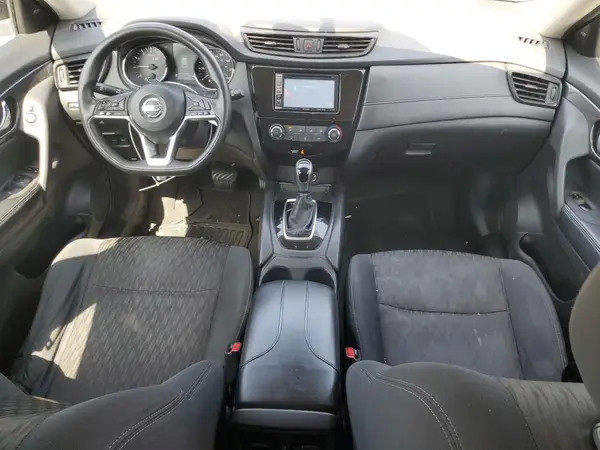 5N1AT2MT8HC890233 2017 NISSAN ROGUE - Image 8
