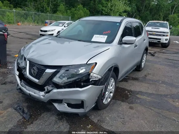 5N1AT2MT8JC705667 2018 NISSAN ROGUE - Image 2