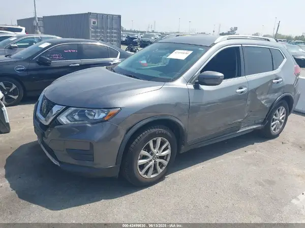 5N1AT2MT8JC713655 2018 NISSAN ROGUE - Image 2