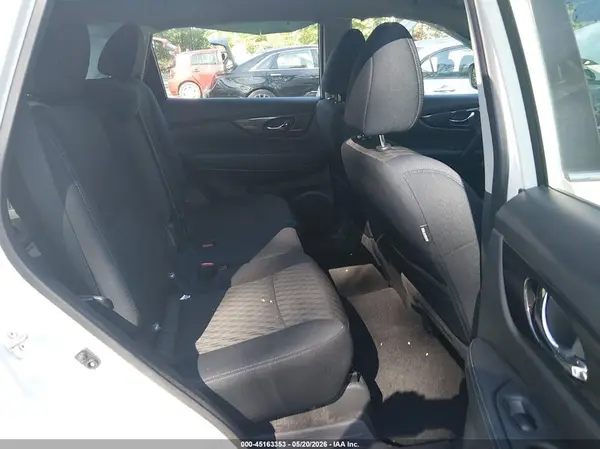 5N1AT2MT8JC714160 2018 NISSAN ROGUE - Image 8