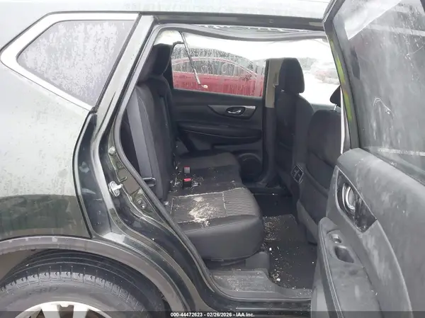 5N1AT2MT8JC719293 2018 NISSAN ROGUE - Image 8