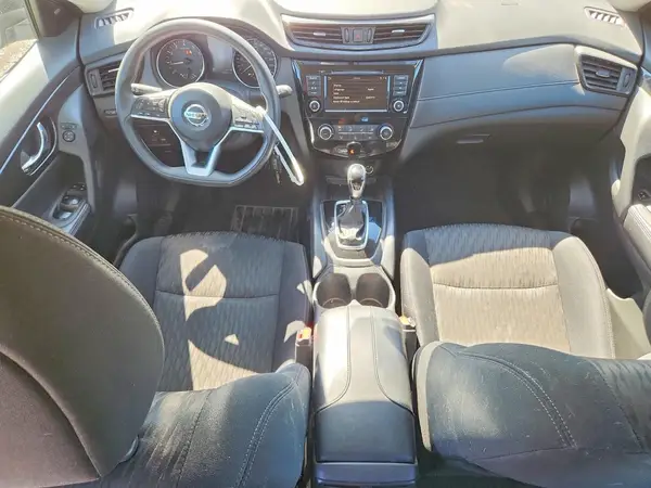 5N1AT2MT8JC725613 2018 NISSAN ROGUE - Image 8