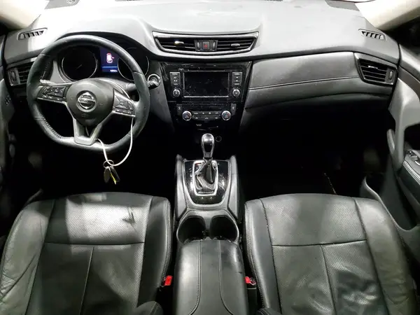 5N1AT2MT8JC727636 2018 NISSAN ROGUE - Image 8