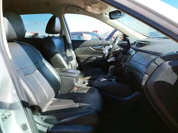5N1AT2MT8JC739298 2018 NISSAN ROGUE - Image 8