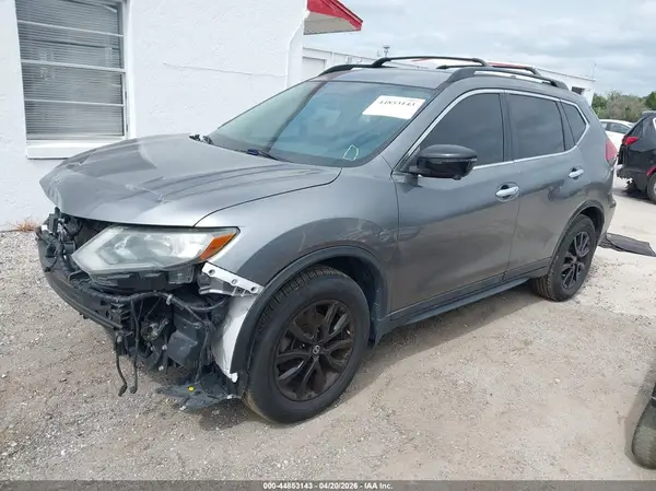 5N1AT2MT8JC742895 2018 NISSAN ROGUE - Image 2