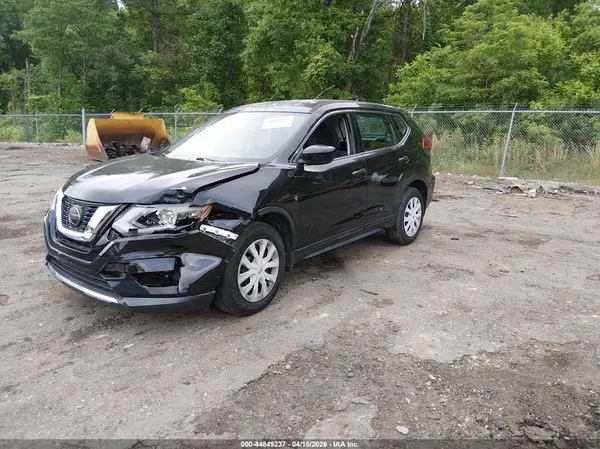 5N1AT2MT8JC750804 2018 NISSAN ROGUE - Image 2