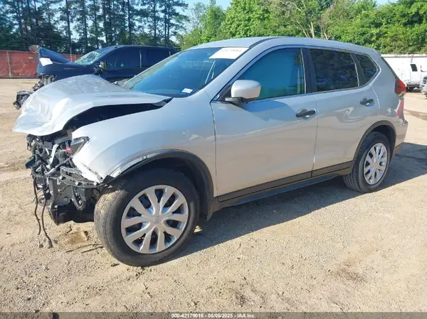 5N1AT2MT8JC755002 2018 NISSAN ROGUE - Image 2
