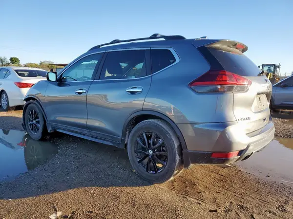 5N1AT2MT8JC757073 2018 NISSAN ROGUE - Image 2