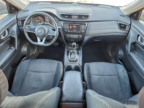5N1AT2MT8JC760815 2018 NISSAN ROGUE - Image 8