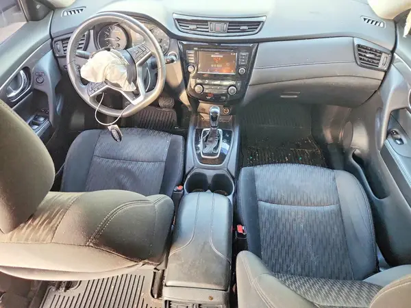 5N1AT2MT8JC761222 2018 NISSAN ROGUE - Image 8